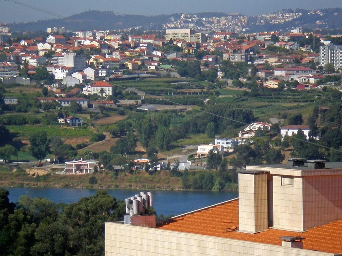 Apartamento Superior Helena'S Porto Corner فيلا نوفا دي غايا المظهر الخارجي الصورة